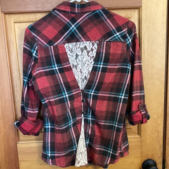 Taylor and Sage | Flannel Button Down | S - Picture 3 of 9